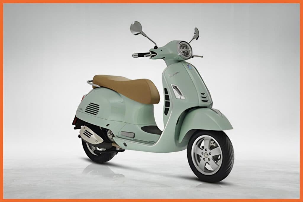 Piaggio Vespa 300cc, Loukis Rentals, Paros
