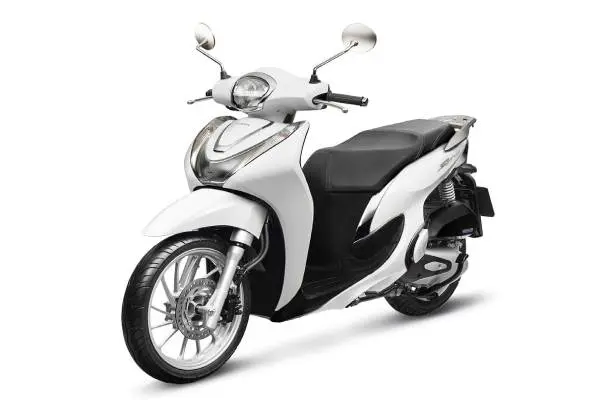 2024 Honda SH Mode 125i — Santorini Quad rental in Santorini