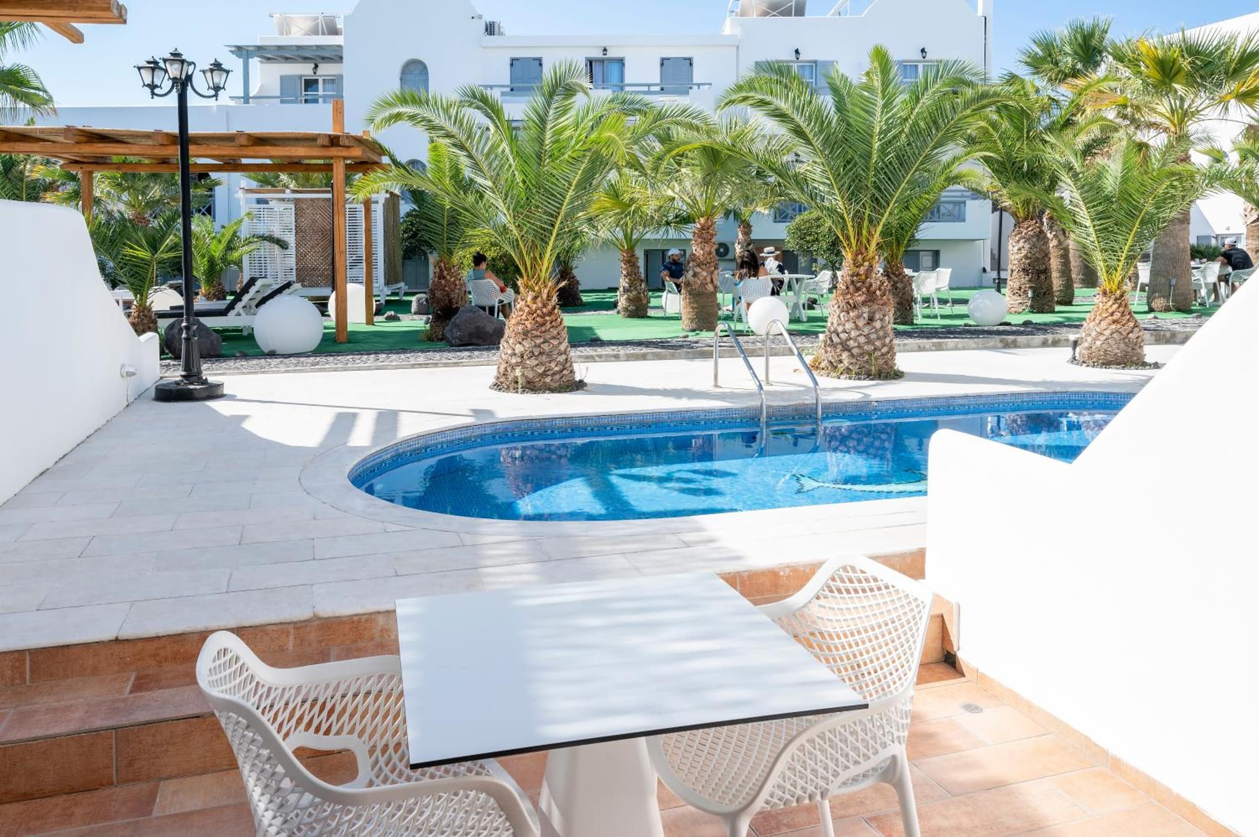 Smy Mediterranean White Santorini