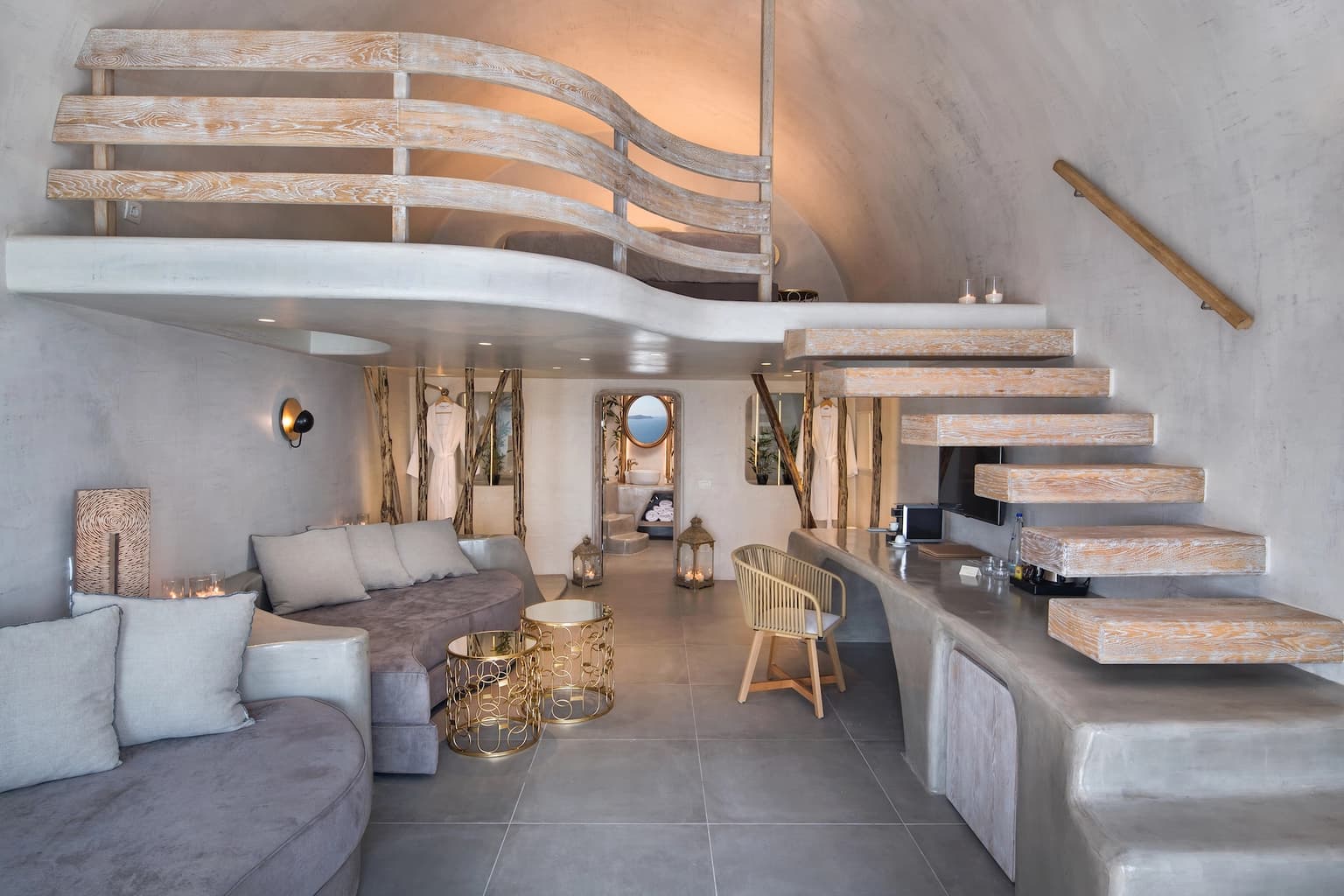 Grand Cave Suite