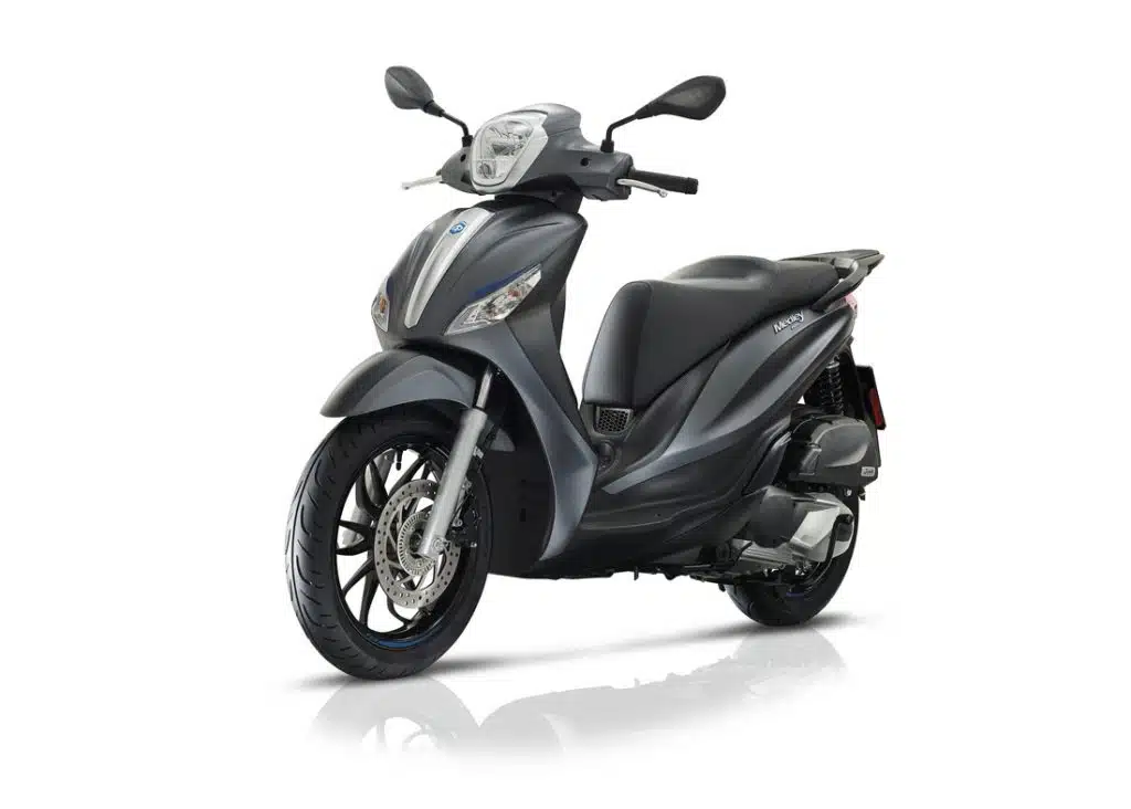 Cat C2 ā Piaggio Medley | 125 ā Chaniotis | Paros RentalsĀ® rental in Paros