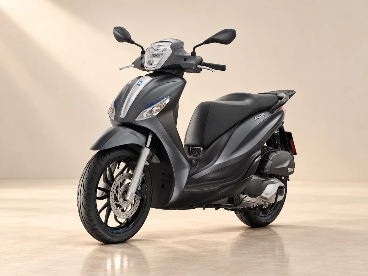 Cat C2 – Piaggio Medley | 125, Chaniotis | Paros Rentals®, Paros