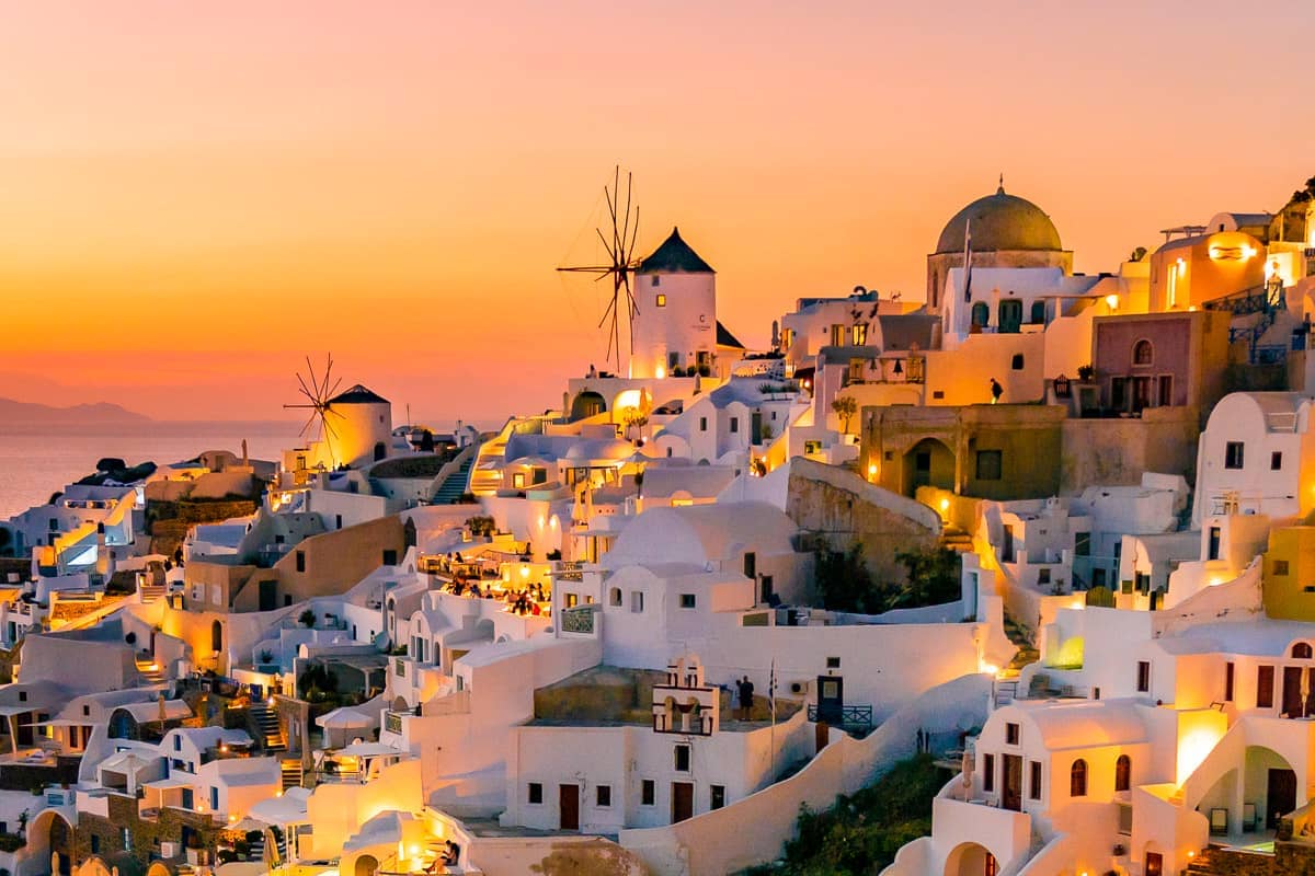 Santorini Greece Luxury Travel: Tips & Top Experiences