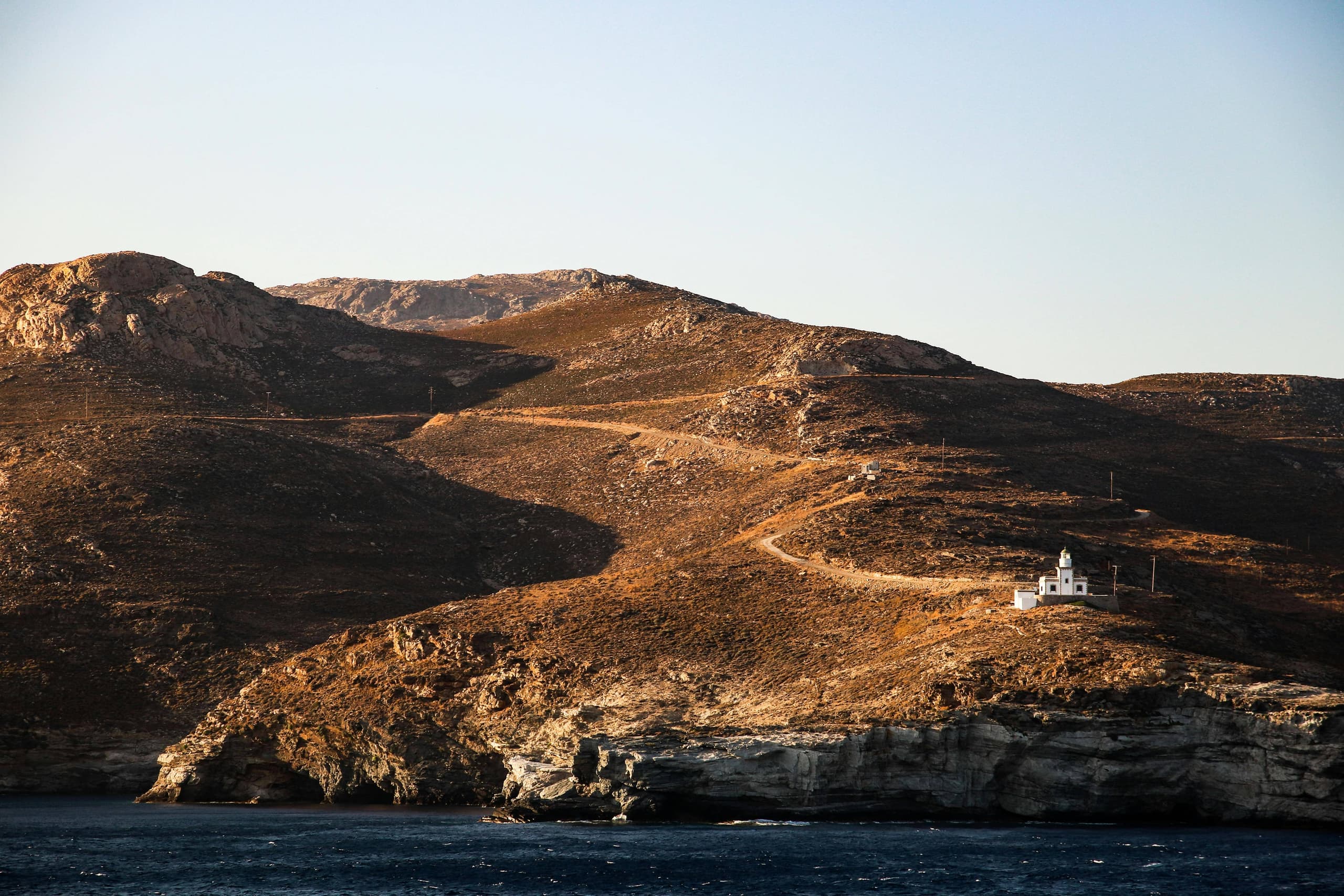 Rent a car in Sikinos
