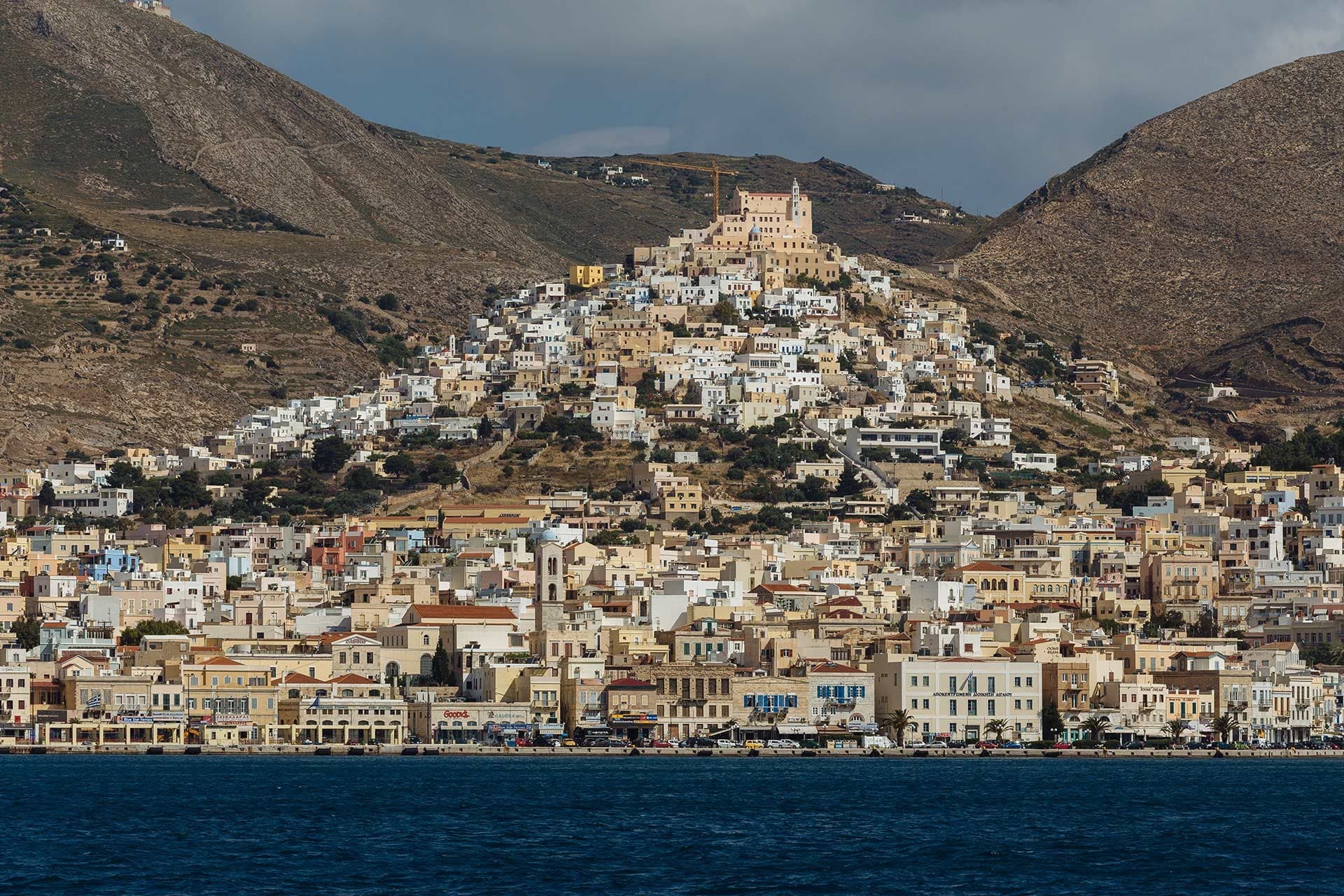 Rent a car in Syros
