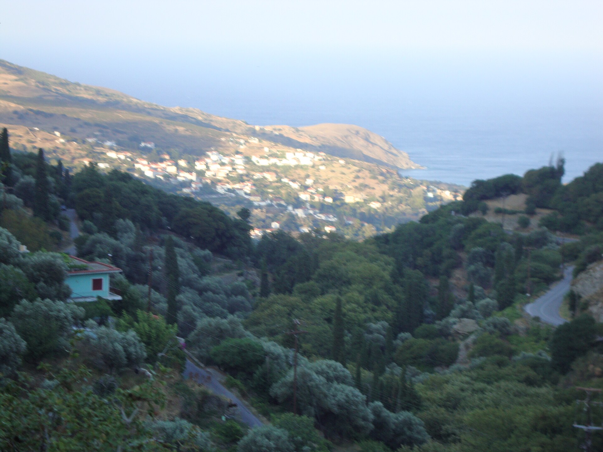 Stenies, Andros: Het dorp van de kapiteins