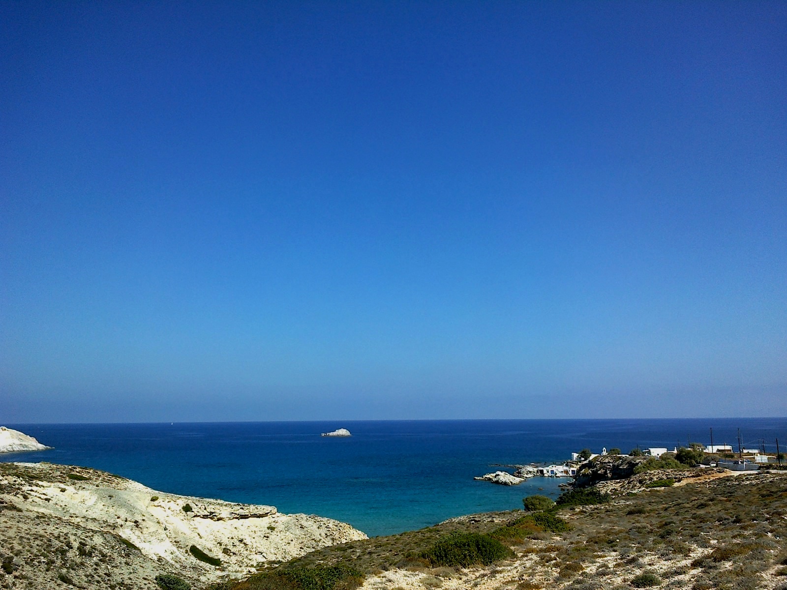 Mandrakia, Milos: Het piepkleine havenjuweeltje