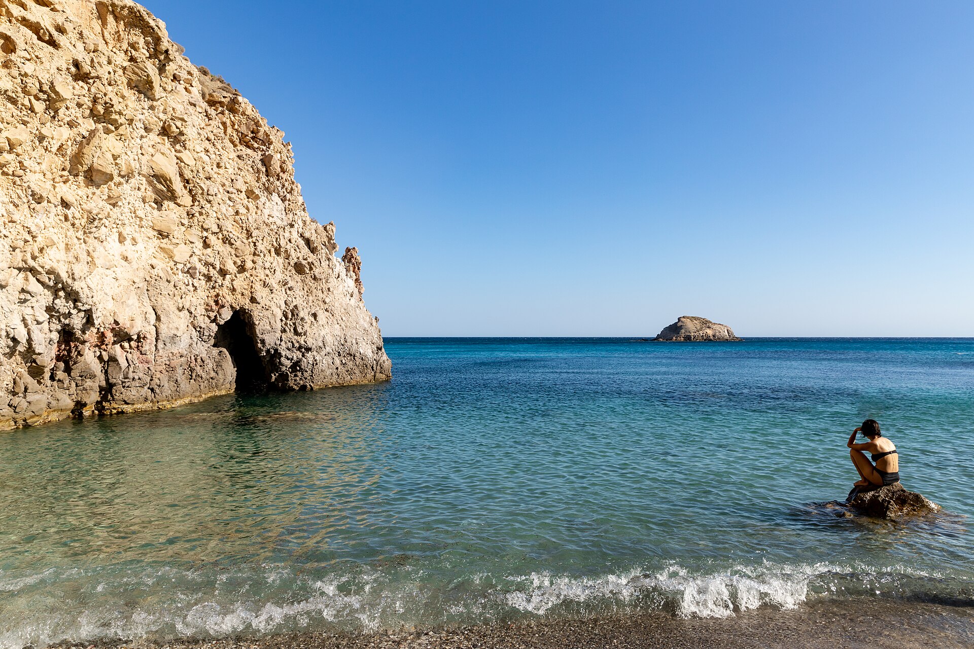 Strand Tsigrado, Milos: Avontuurlijk & verborgen